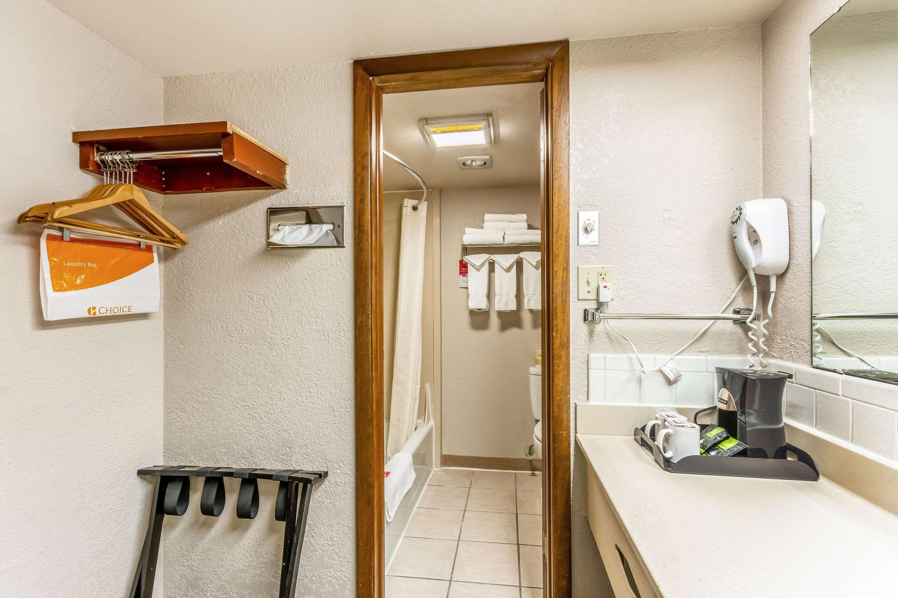Econo Lodge Winfield Zewnętrze zdjęcie