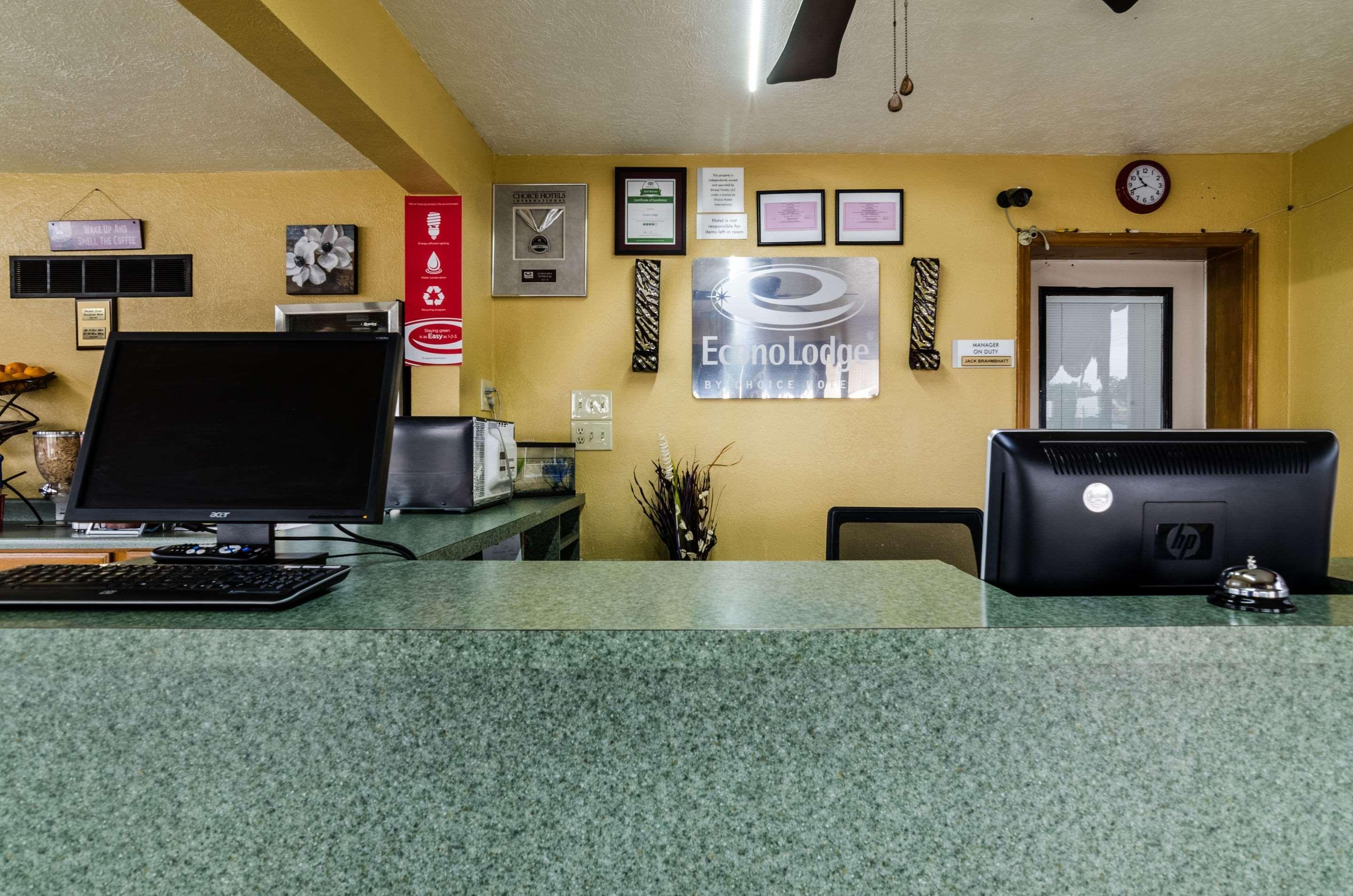 Econo Lodge Winfield Zewnętrze zdjęcie