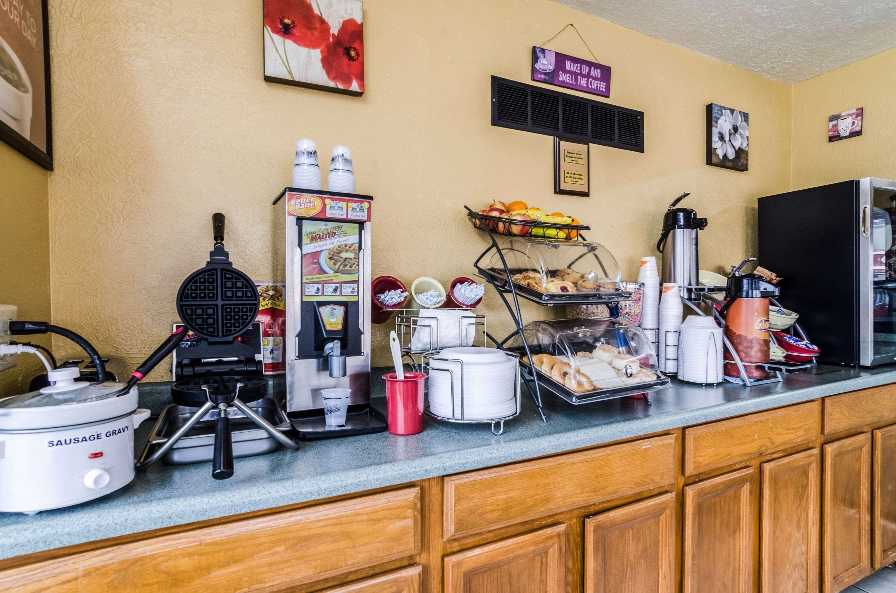 Econo Lodge Winfield Zewnętrze zdjęcie